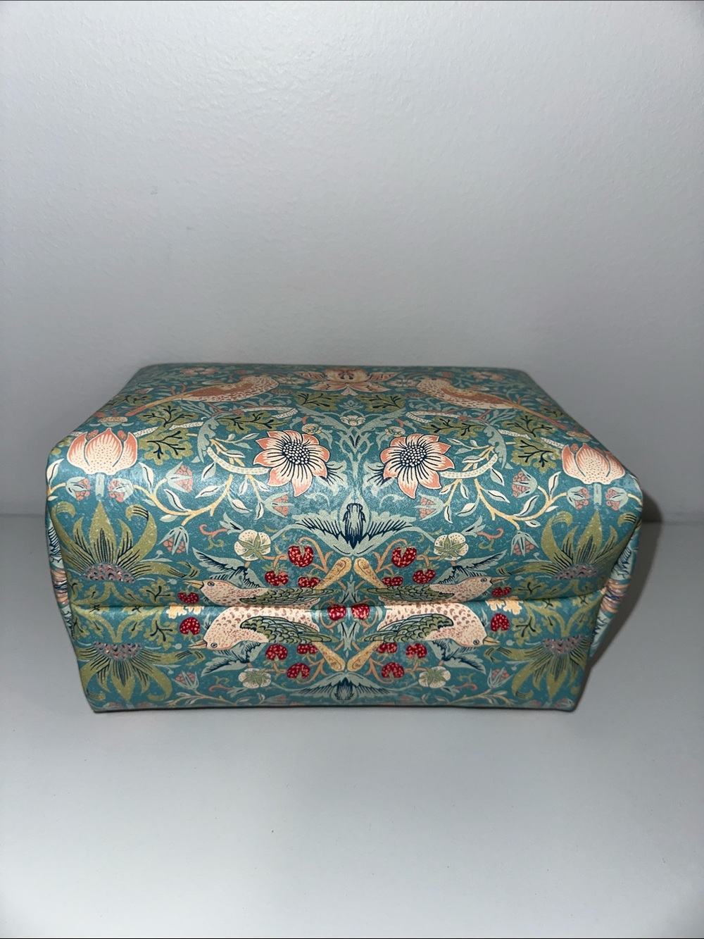 William Morris Teal Green Multi Duck Egg Strawberry Thief Large Wash Bag - Picture 5 of 10